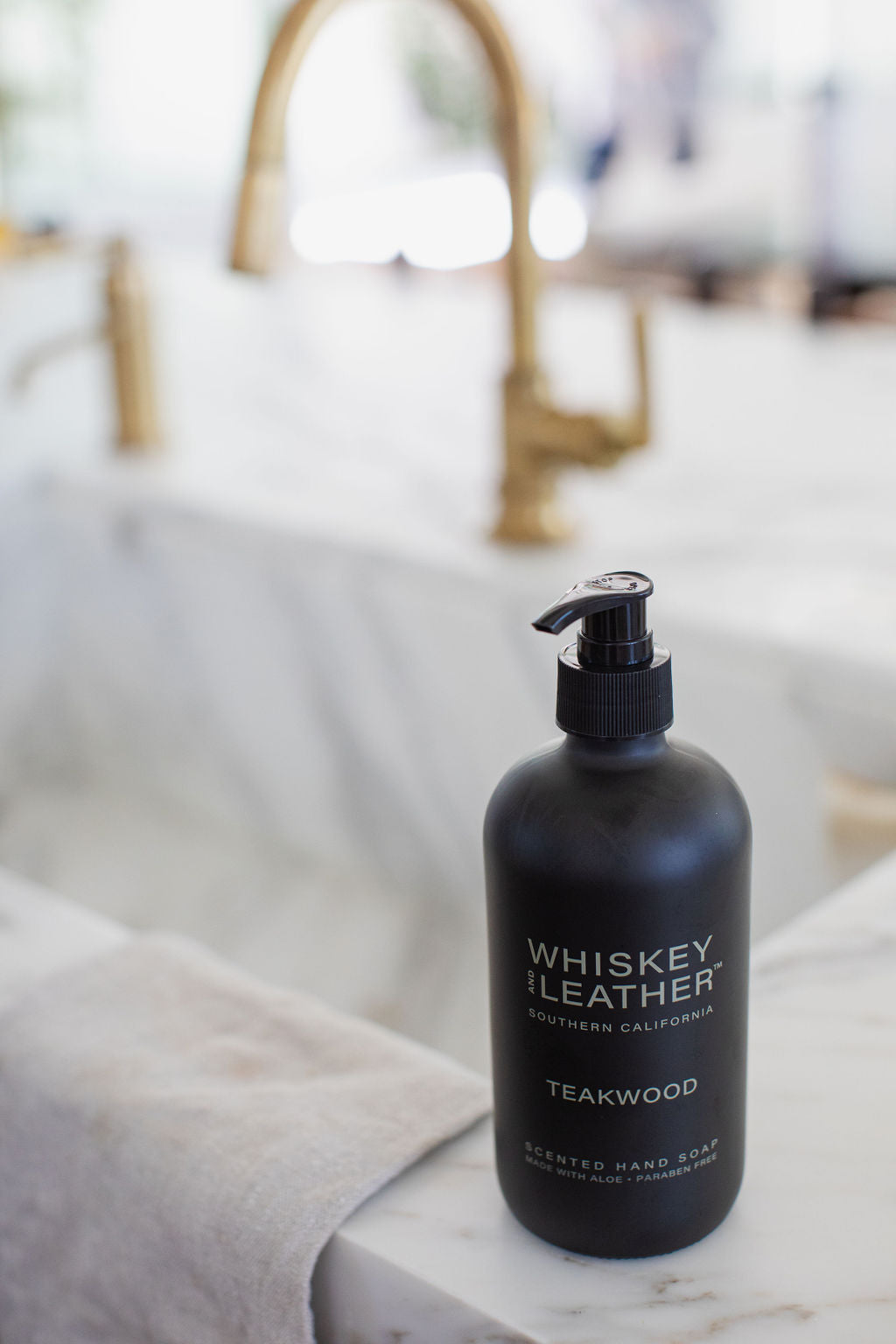 Soothing Teakwood 15.7 oz Liquid Hand Soap