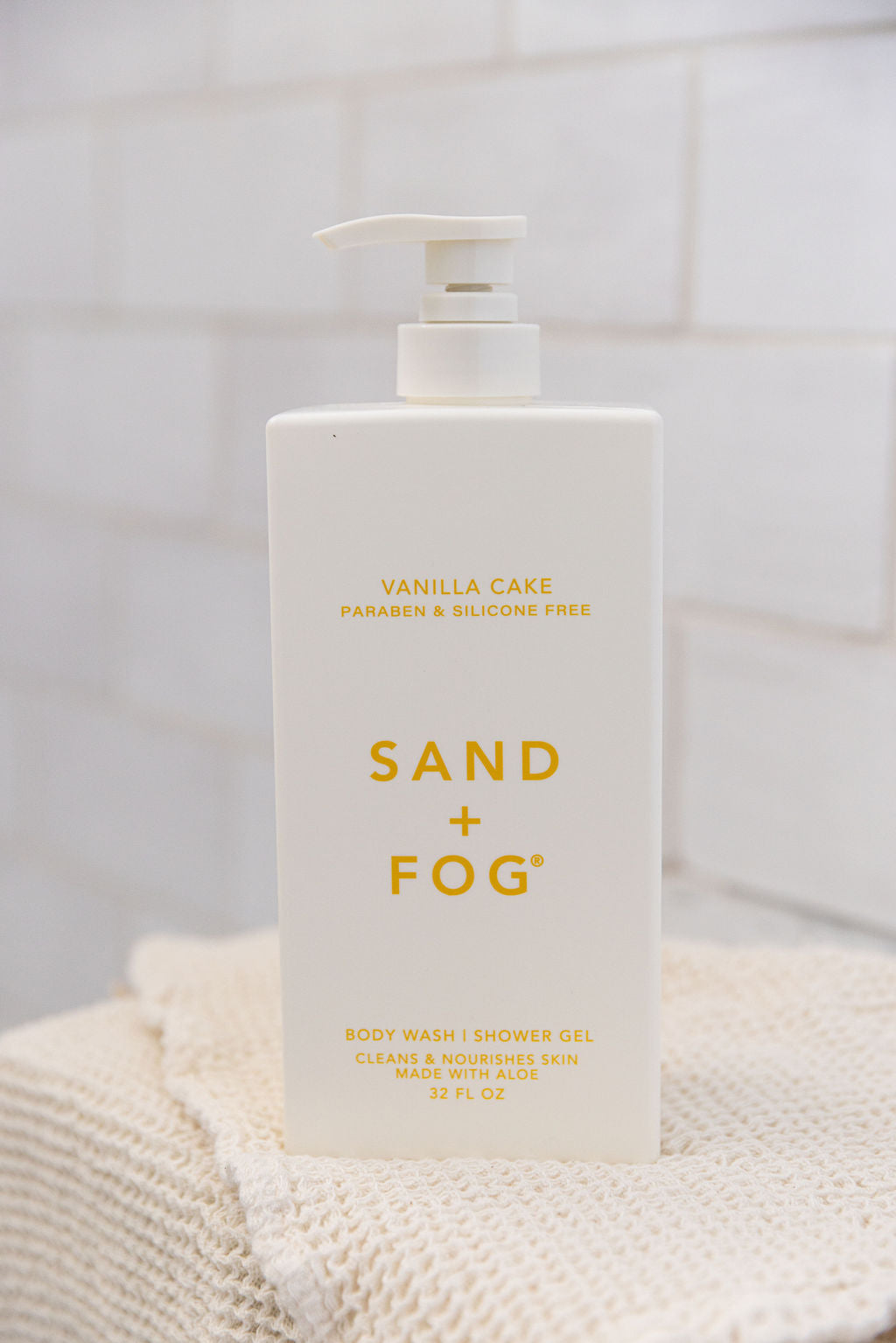 Hydrating Vanilla Cake 32 oz Body Wash