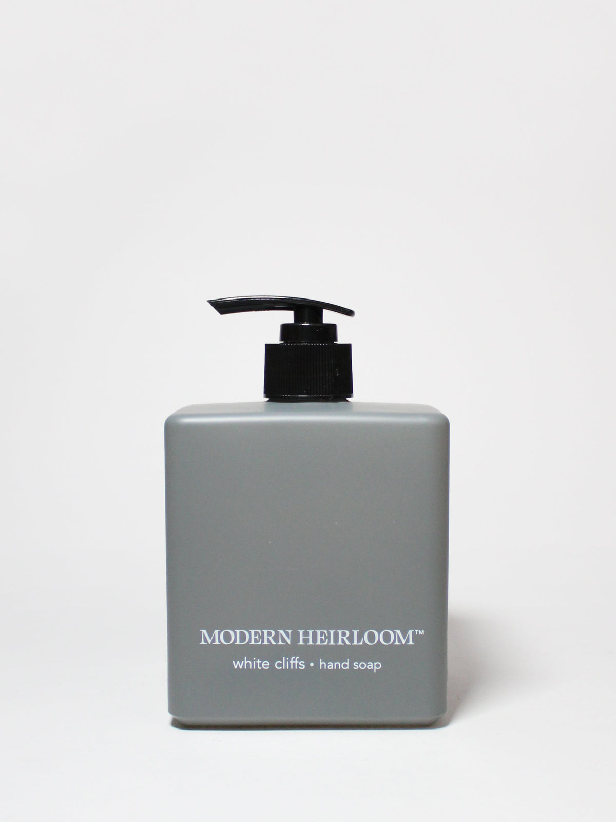 Soothing White Cliffs Modern Heirloom 16.9 oz Liquid Hand Soap