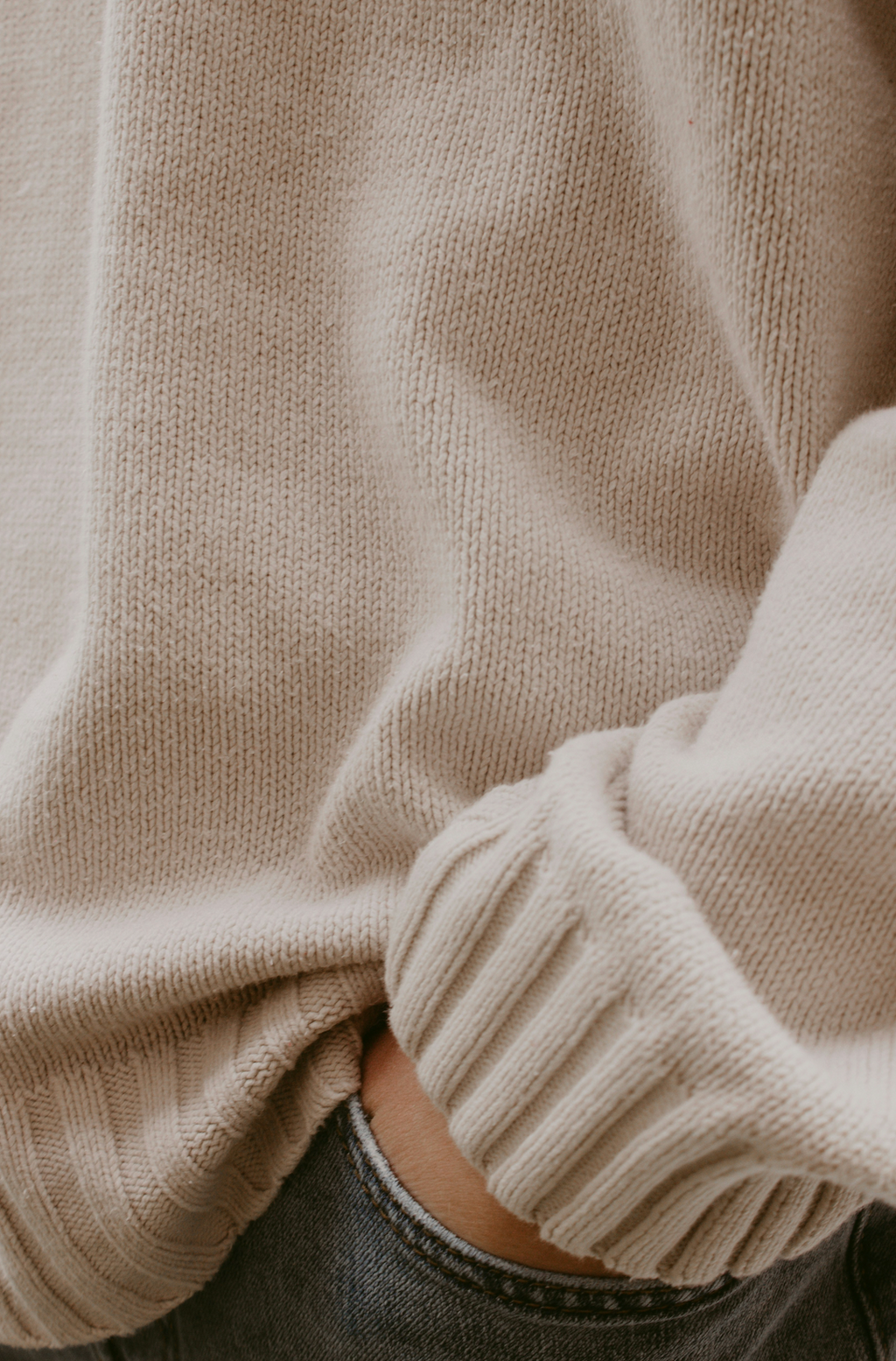 Soothing Cashmere Sweater 17.5 oz Liquid Hand Soap