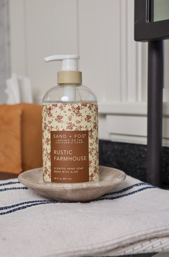 Soothing Rustic Farmhouse 20 oz Liquid Hand Soap